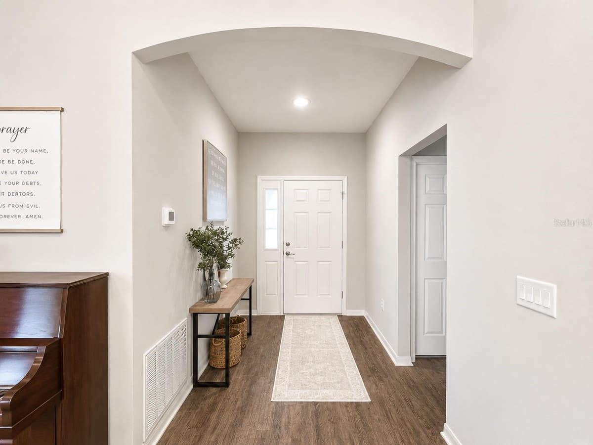 1002 PAISLEY STREET — photo 11 of 30