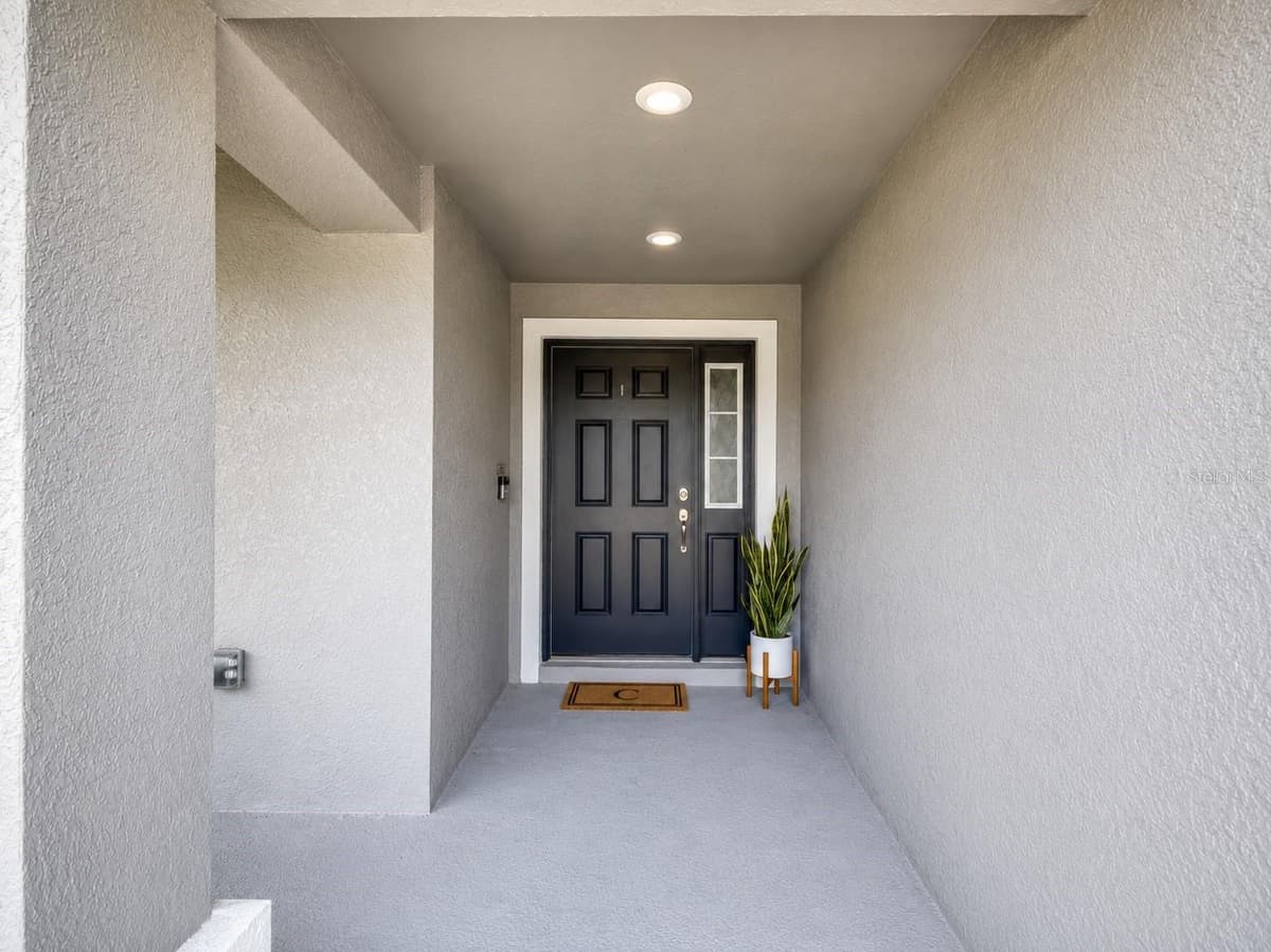 1002 PAISLEY STREET — photo 4 of 30