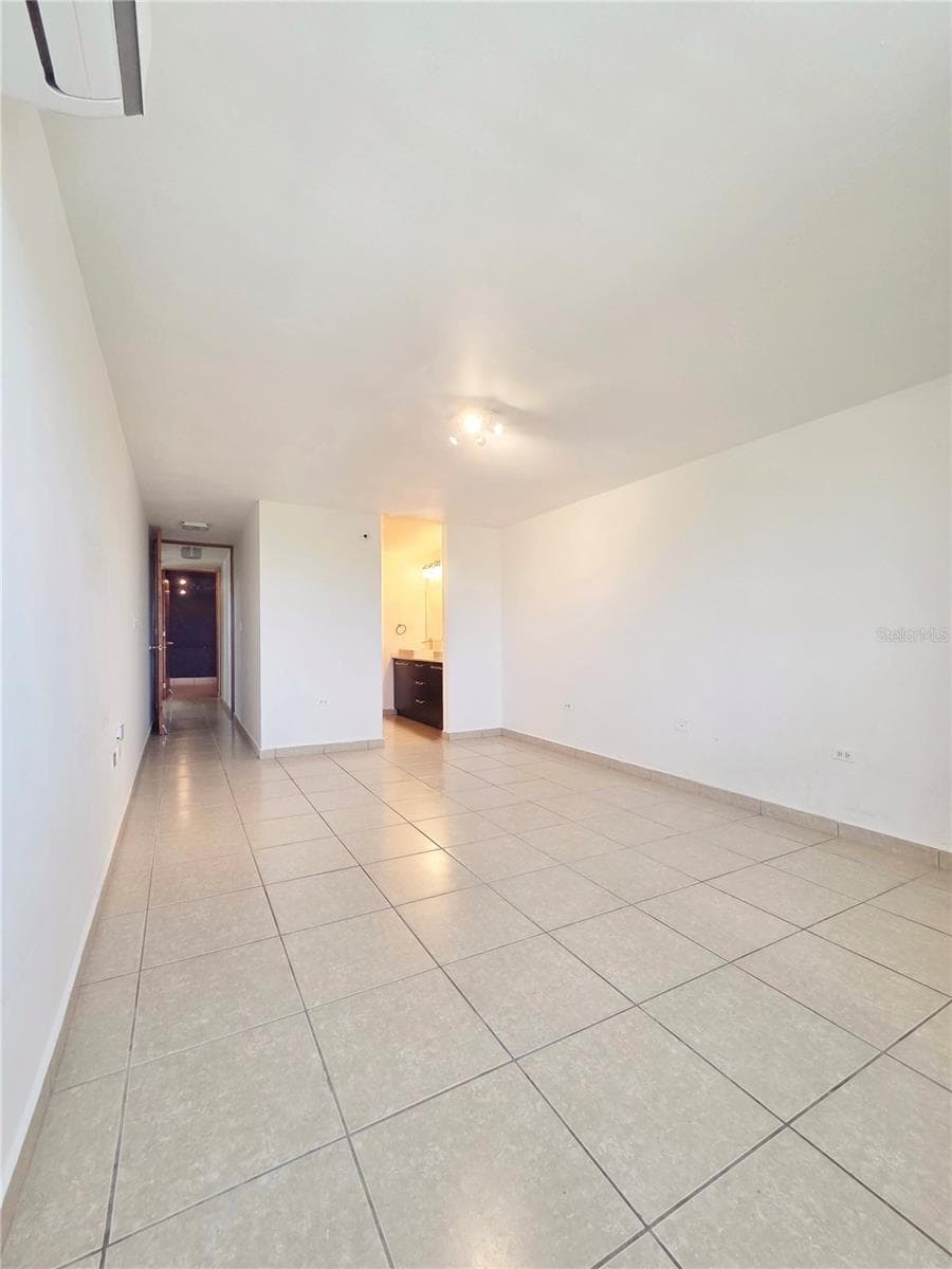 2 CONDOMINIO EL MARIA — photo 10 of 17