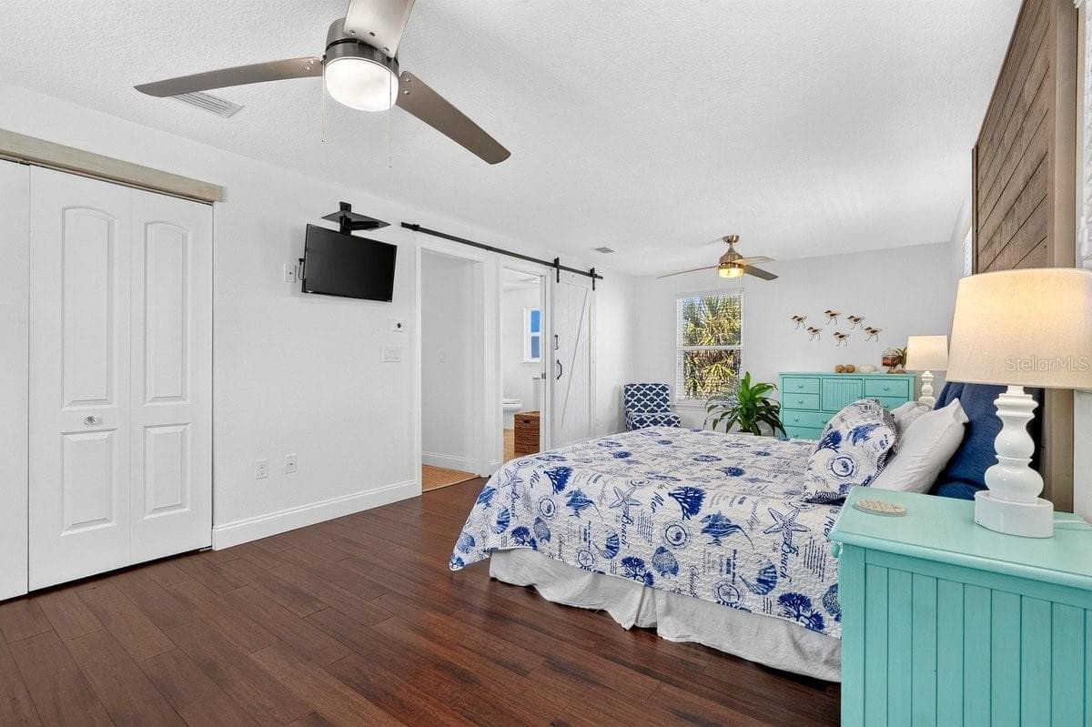 4717 ATLANTIC AVENUE — photo 28 of 61