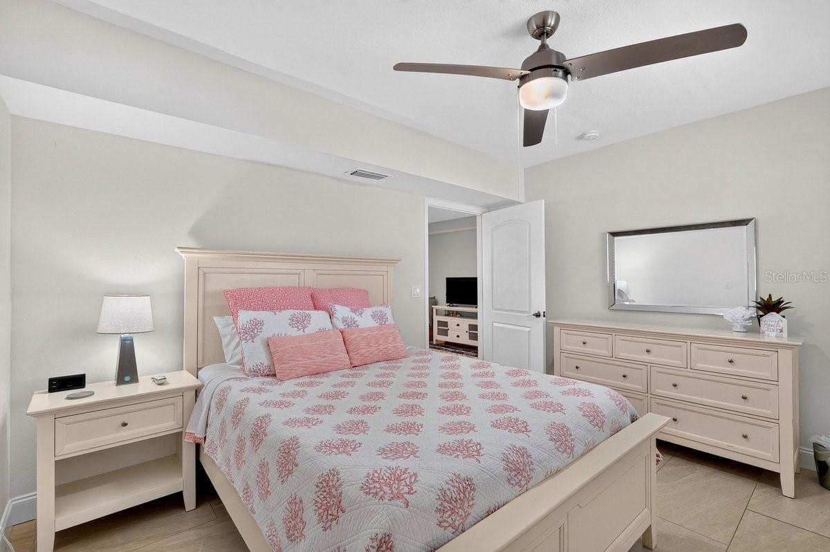 4717 ATLANTIC AVENUE — photo 45 of 61