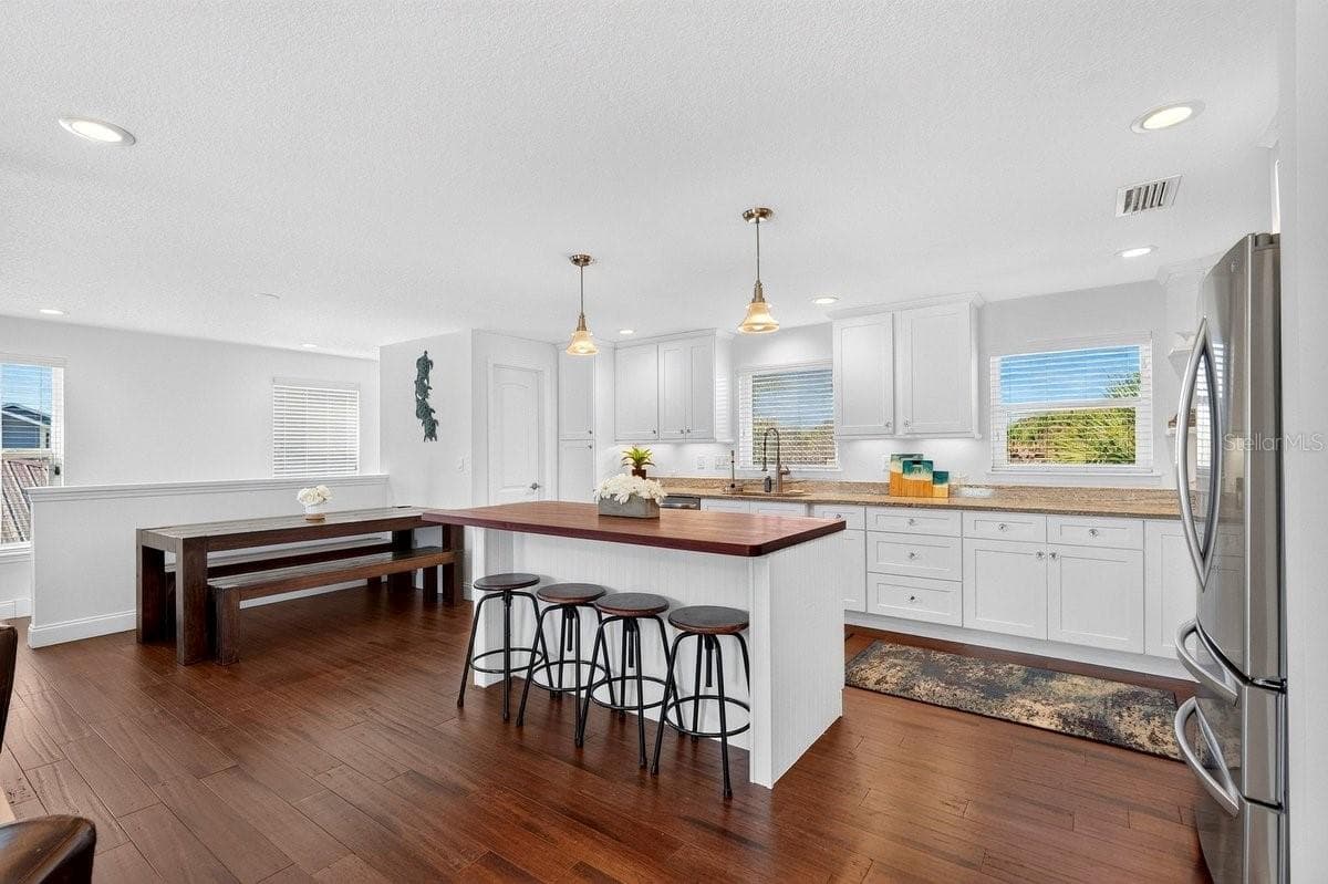 4717 ATLANTIC AVENUE — photo 19 of 61
