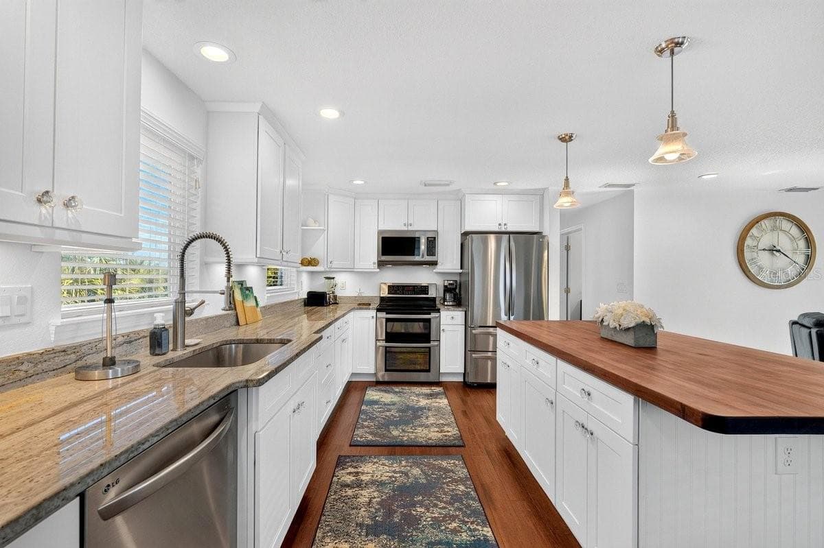 4717 ATLANTIC AVENUE — photo 22 of 61