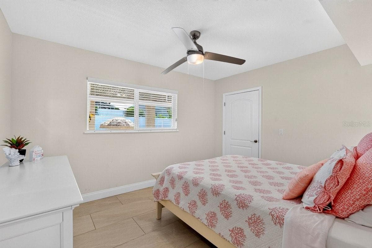 4717 ATLANTIC AVENUE — photo 44 of 61