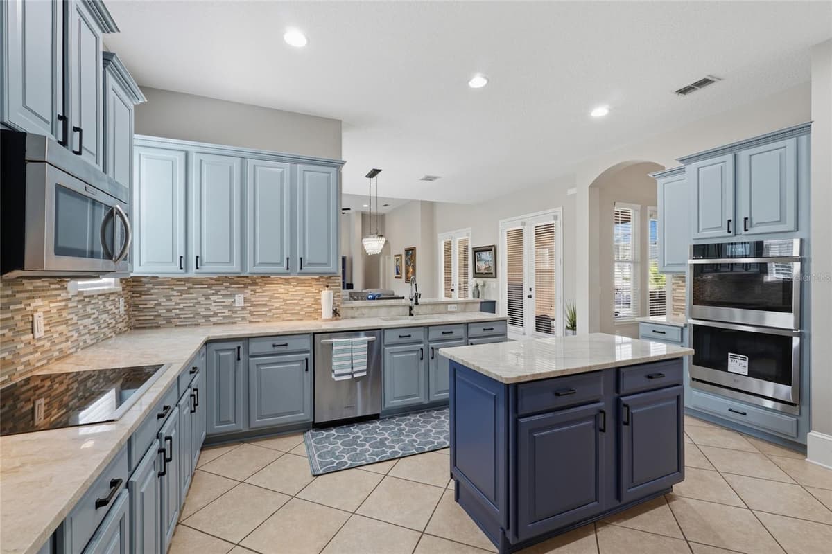1018 WILD ELM STREET — photo 15 of 65