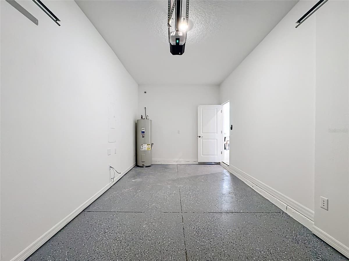8429 LUNAR SKYE ST — photo 38 of 39