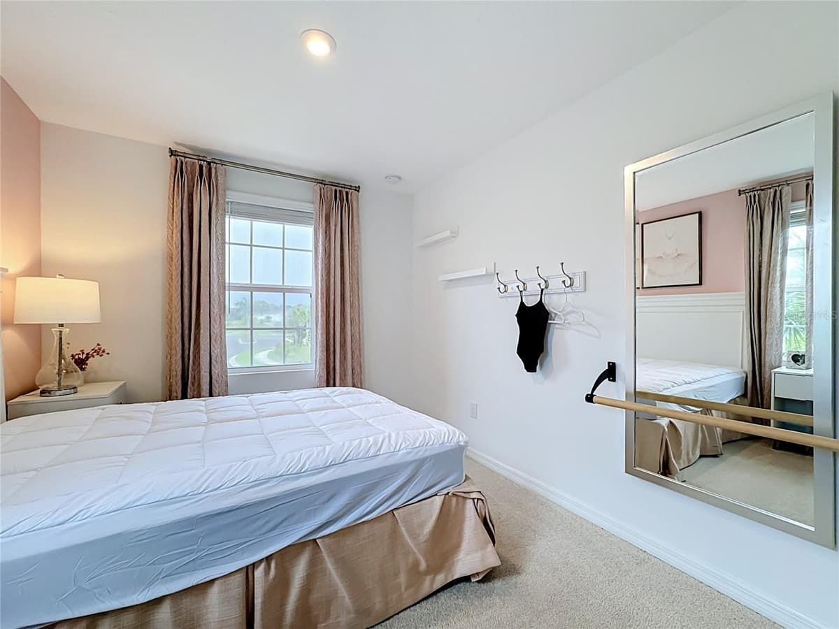 8429 LUNAR SKYE ST — photo 35 of 39