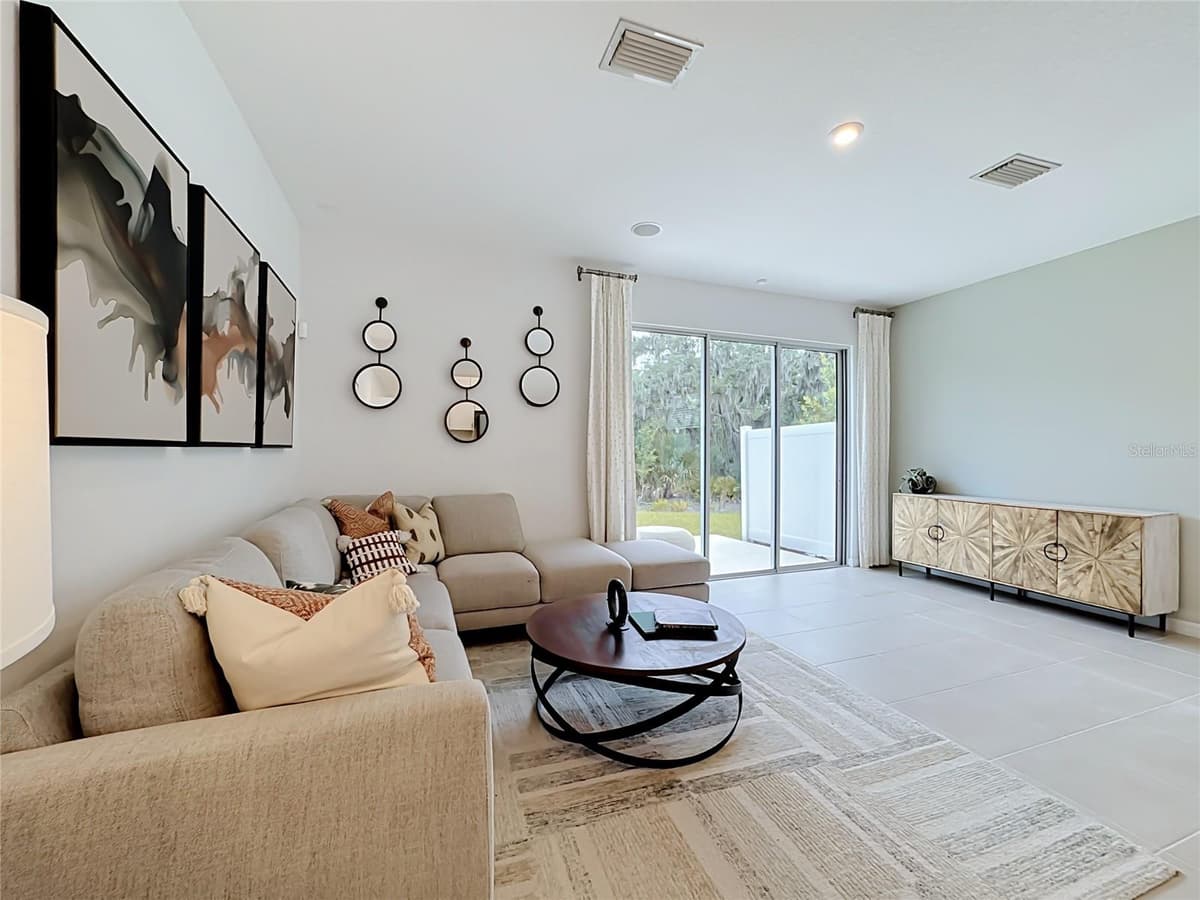 8429 LUNAR SKYE ST — photo 14 of 39
