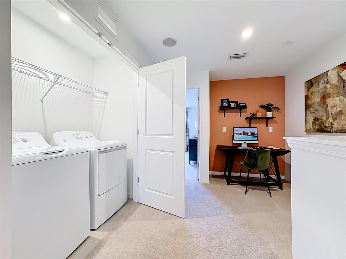 8429 LUNAR SKYE ST — photo 37 of 39