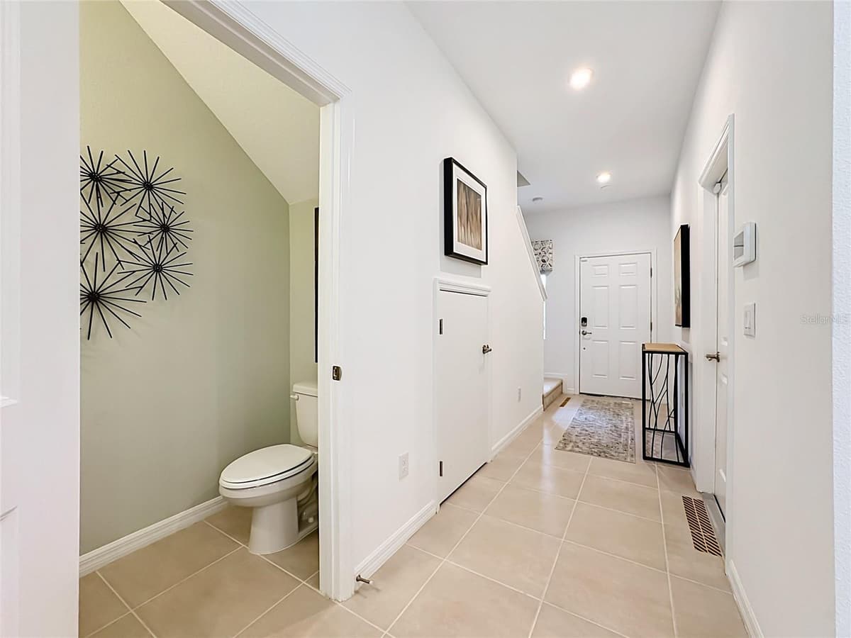8429 LUNAR SKYE ST — photo 18 of 39