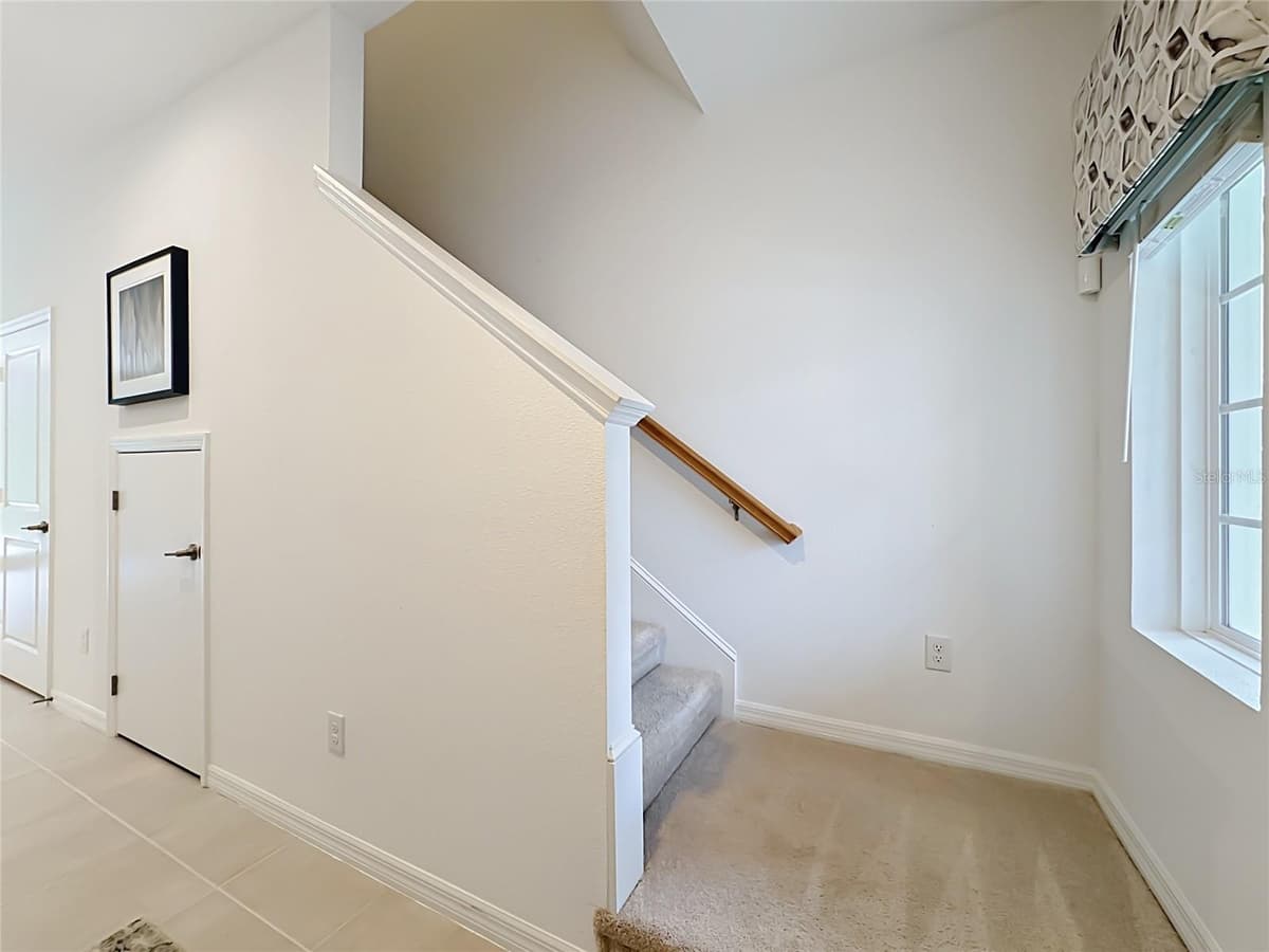 8429 LUNAR SKYE ST — photo 20 of 39