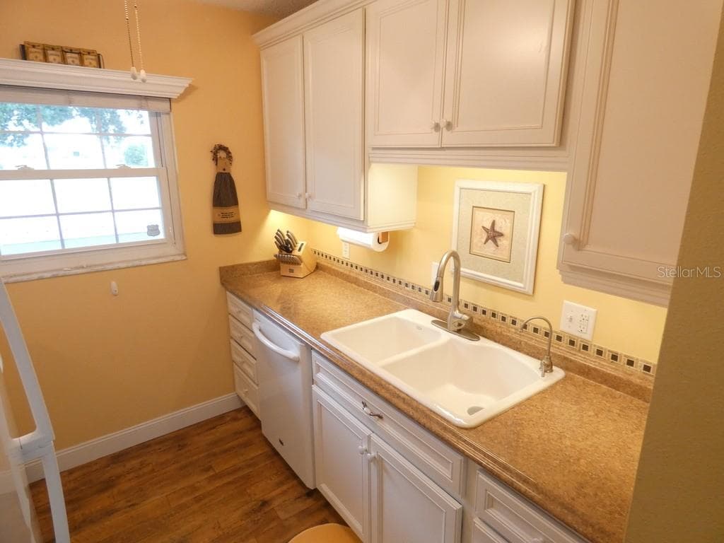 4801 AIRPORT ROAD — photo 5 of 28