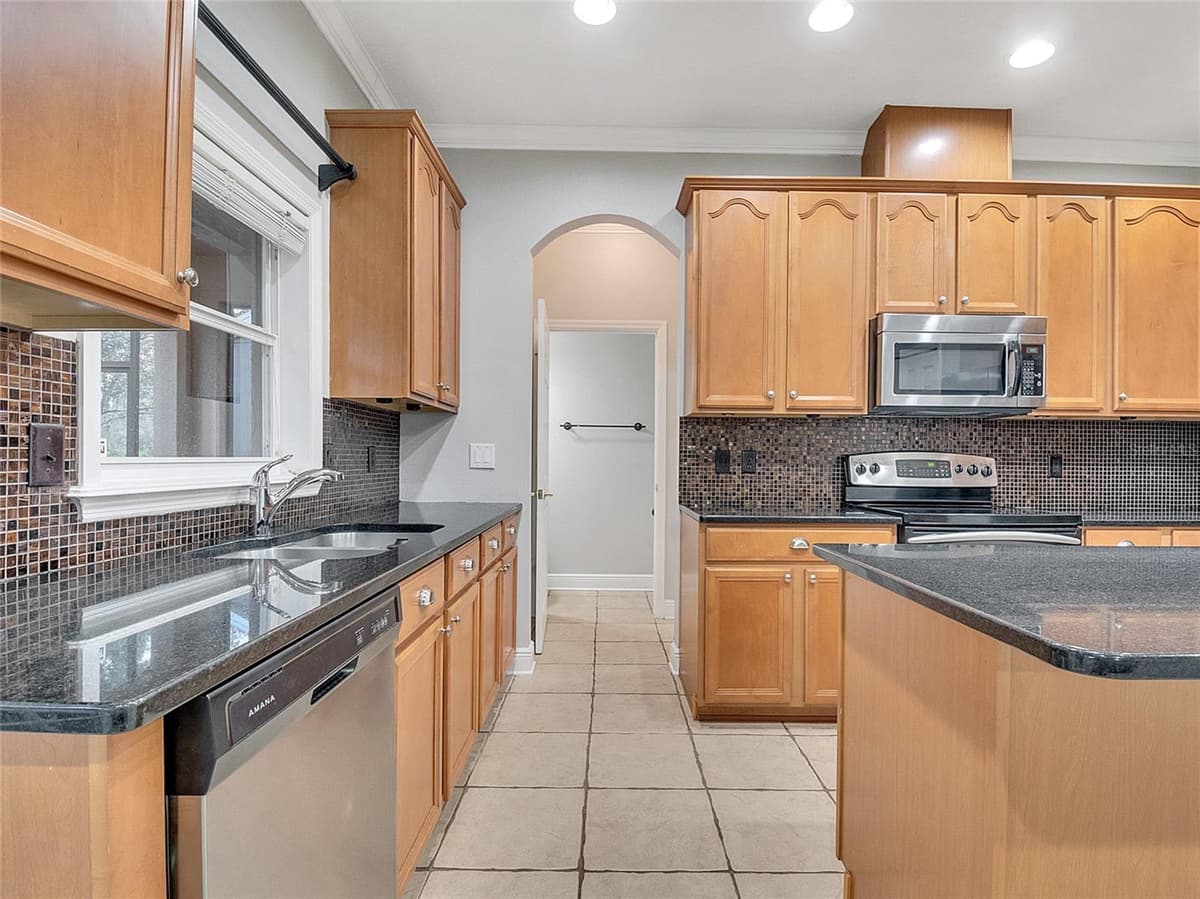 6607 EARTHGOLD DRIVE — photo 20 of 64