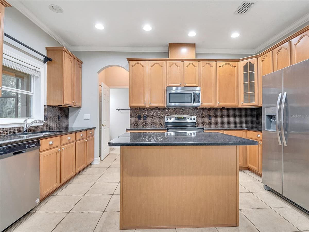 6607 EARTHGOLD DRIVE — photo 19 of 64
