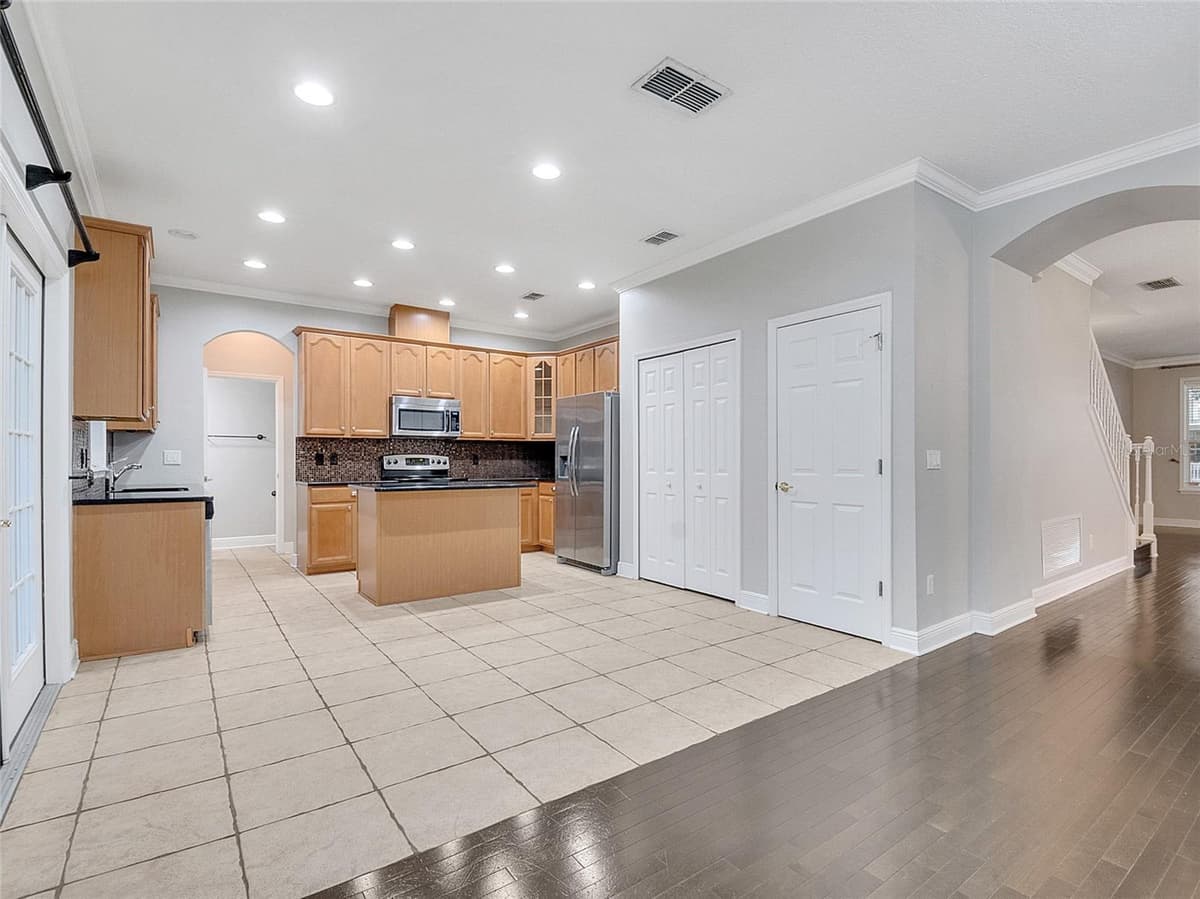 6607 EARTHGOLD DRIVE — photo 16 of 64