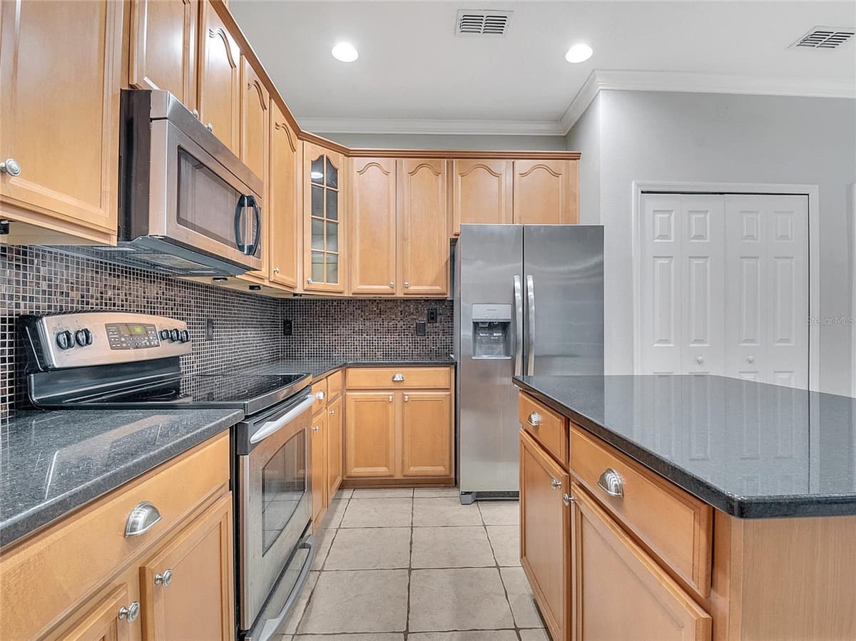6607 EARTHGOLD DRIVE — photo 21 of 64