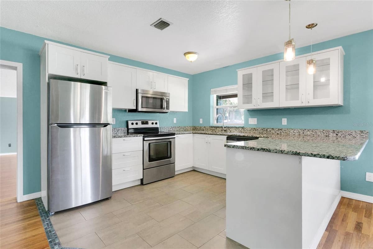 2418 JERSEY AVENUE — photo 8 of 40
