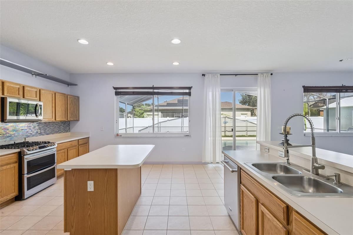 15507 MARBLEHEAD WAY — photo 17 of 51