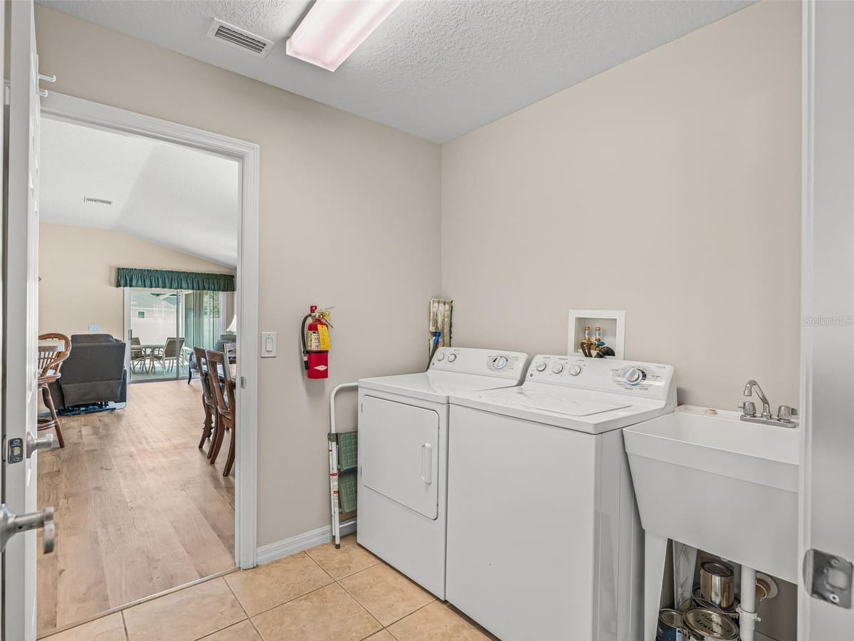 1134 SOUTHERN SUN DRIVE — photo 25 of 38