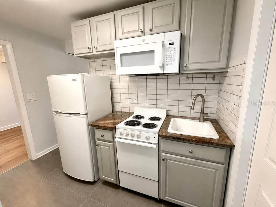 2568 LOTAFUN AVENUE — photo 22 of 25