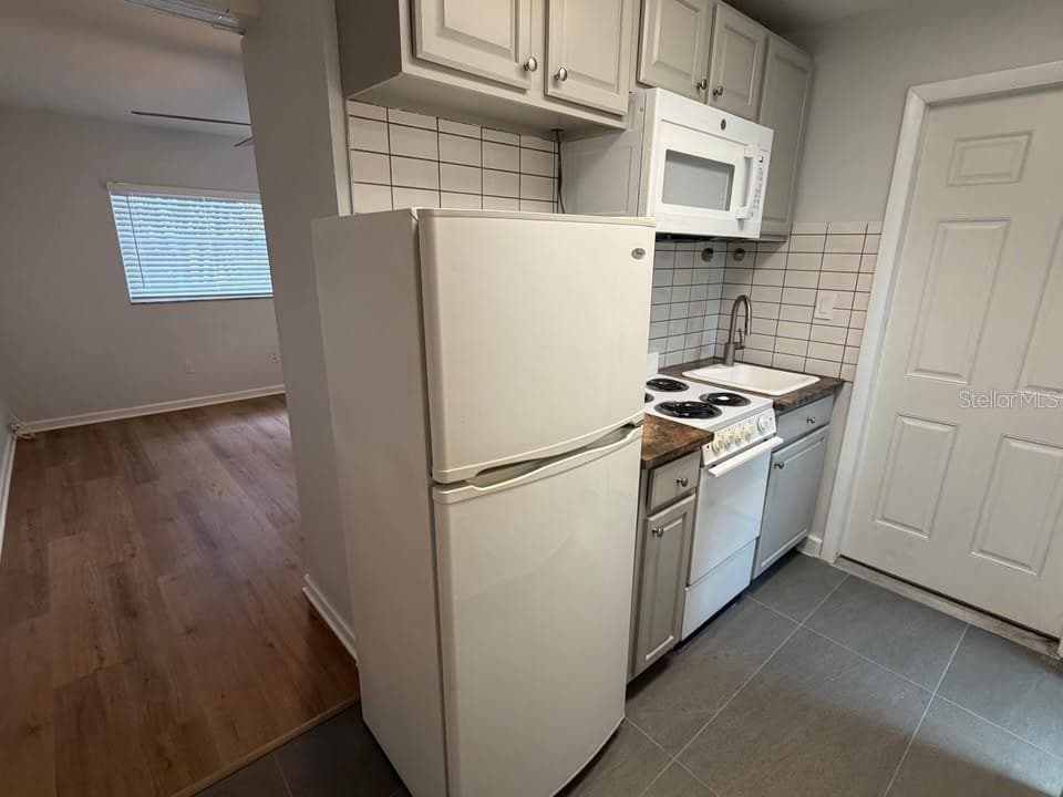 2568 LOTAFUN AVENUE — photo 21 of 25