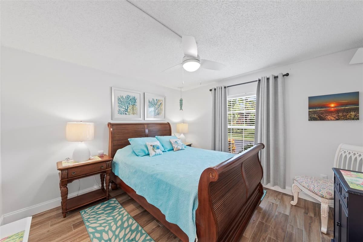 7104 NANTUCKET CIRCLE — photo 23 of 33