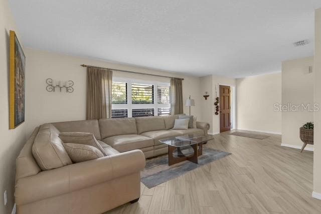 3611 DAHILL COURT — photo 10 of 36