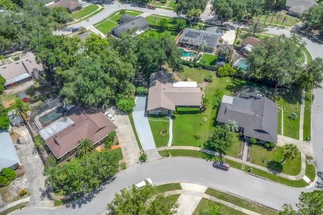 3611 DAHILL COURT — photo 4 of 36