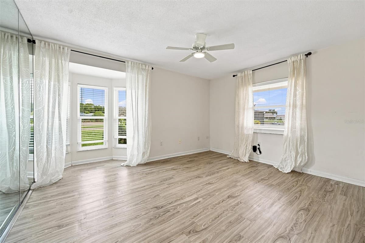 1811 MILFORD CIRCLE — photo 36 of 65