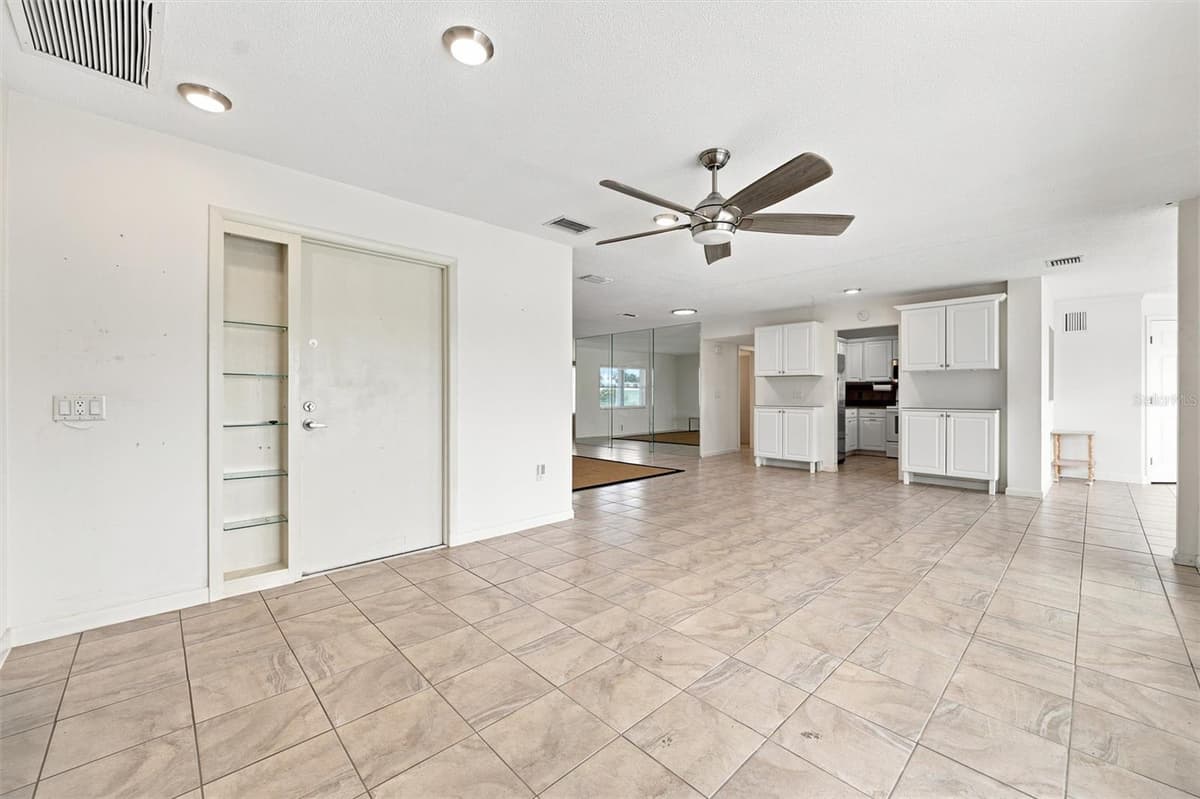 1811 MILFORD CIRCLE — photo 10 of 65