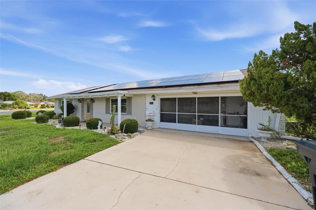 1811 MILFORD CIRCLE — photo 1 of 65