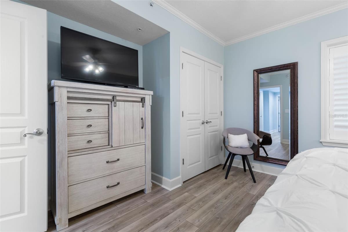 200 OCEAN CREST DRIVE — photo 36 of 71