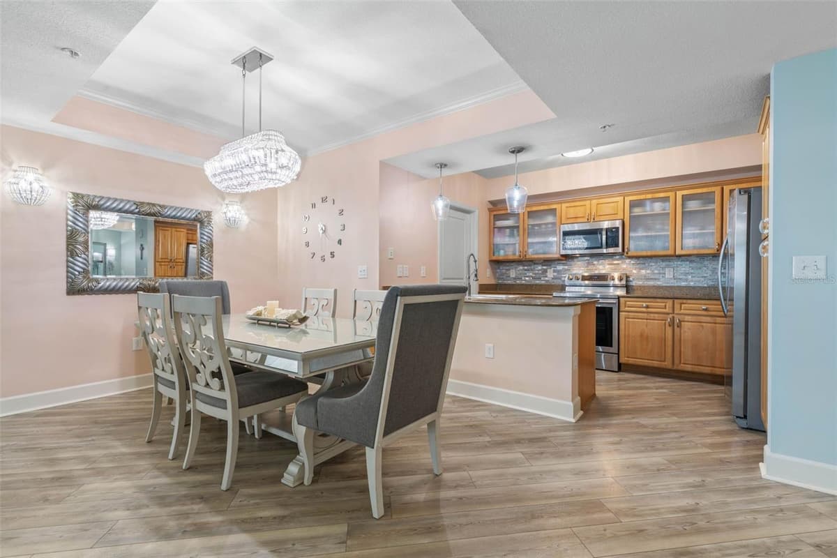 200 OCEAN CREST DRIVE — photo 15 of 71