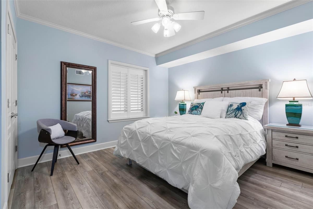200 OCEAN CREST DRIVE — photo 34 of 71