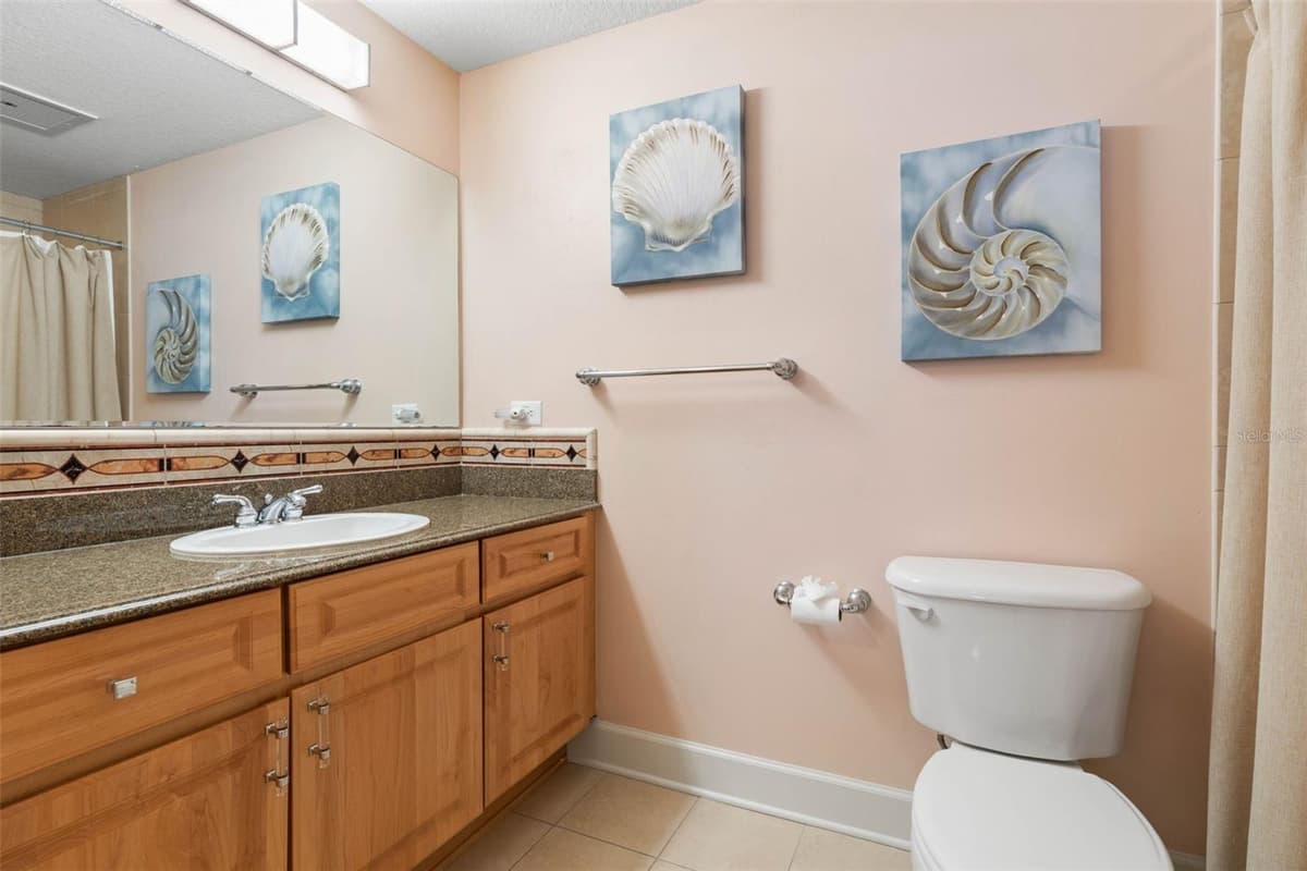 200 OCEAN CREST DRIVE — photo 32 of 71