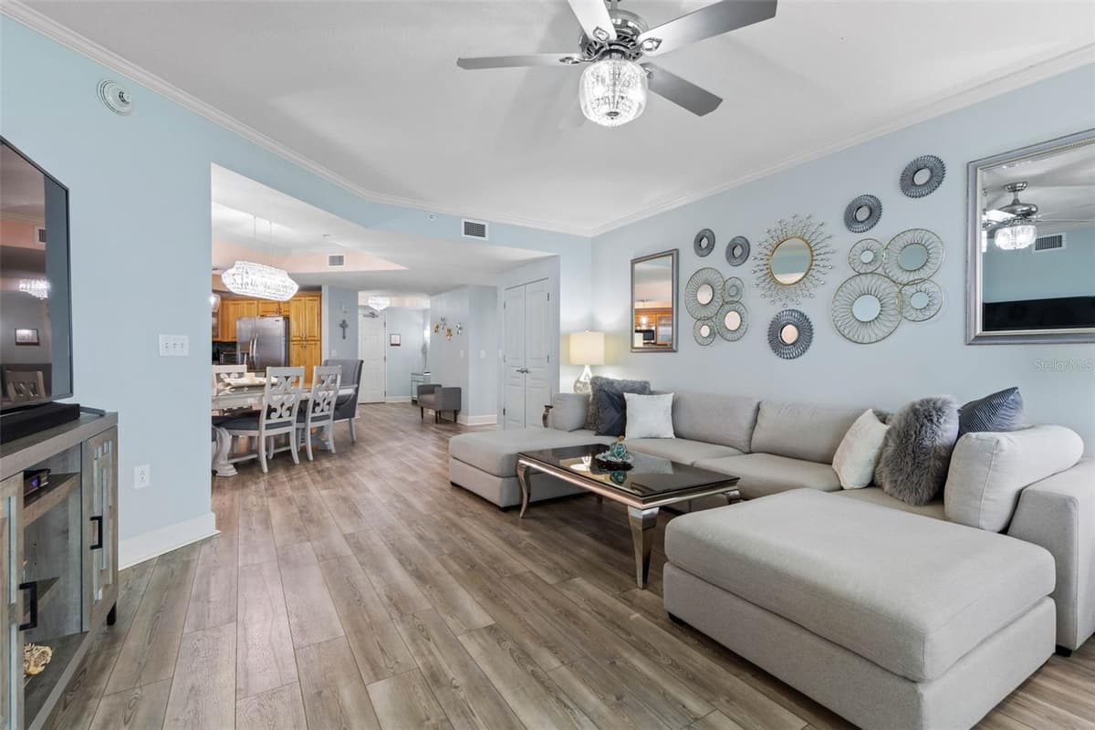 200 OCEAN CREST DRIVE — photo 12 of 71