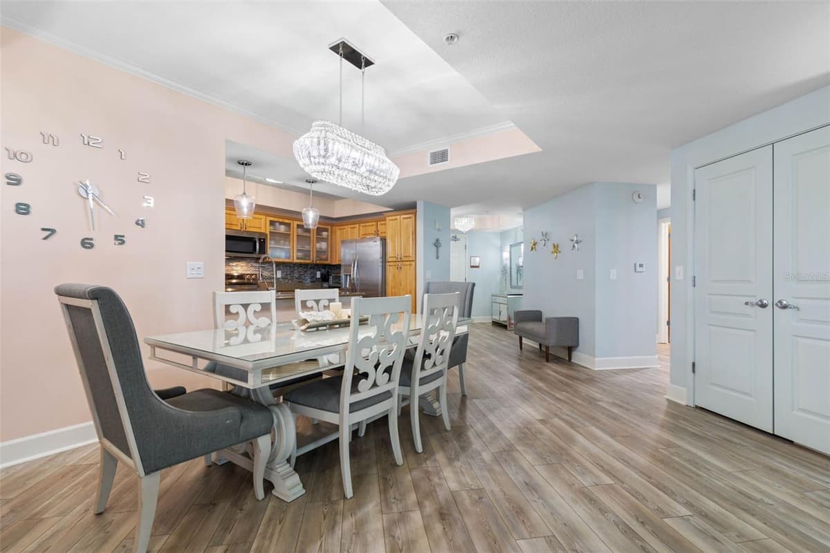 200 OCEAN CREST DRIVE — photo 13 of 71
