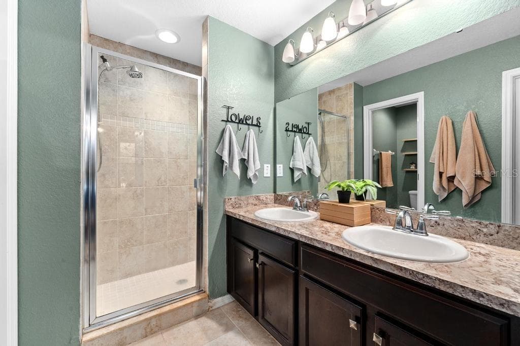 10427 RIVERCREST DRIVE — photo 18 of 32
