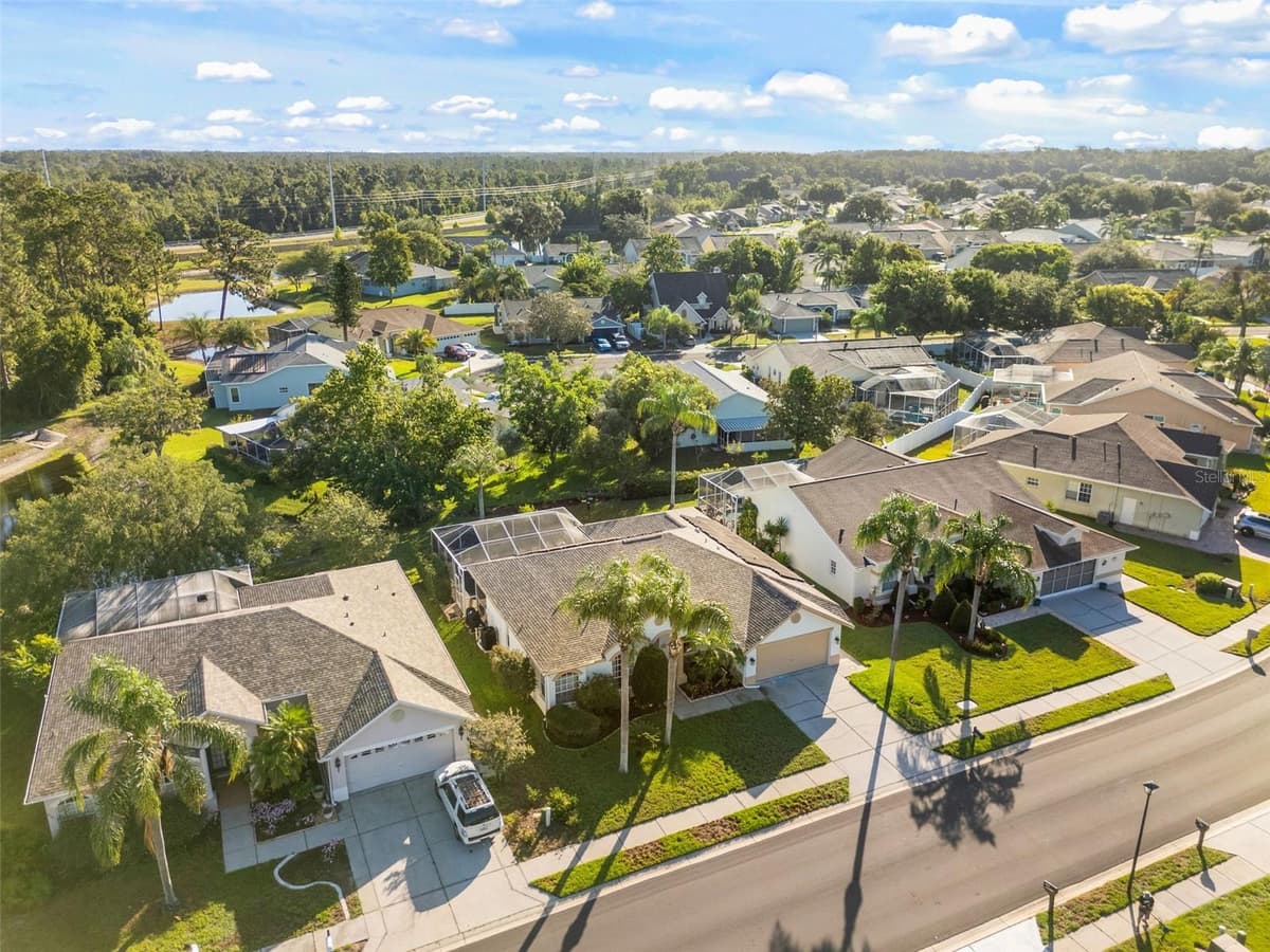 12213 ROSELAND DRIVE — photo 46 of 52