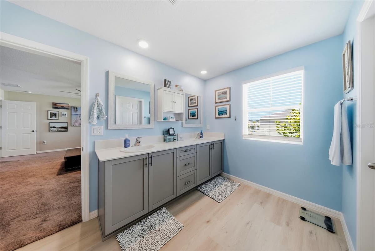 12953 CAMARILLO PLACE — photo 33 of 42
