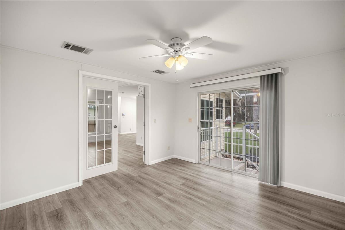 5230 LEXINGTON CIRCLE — photo 15 of 38