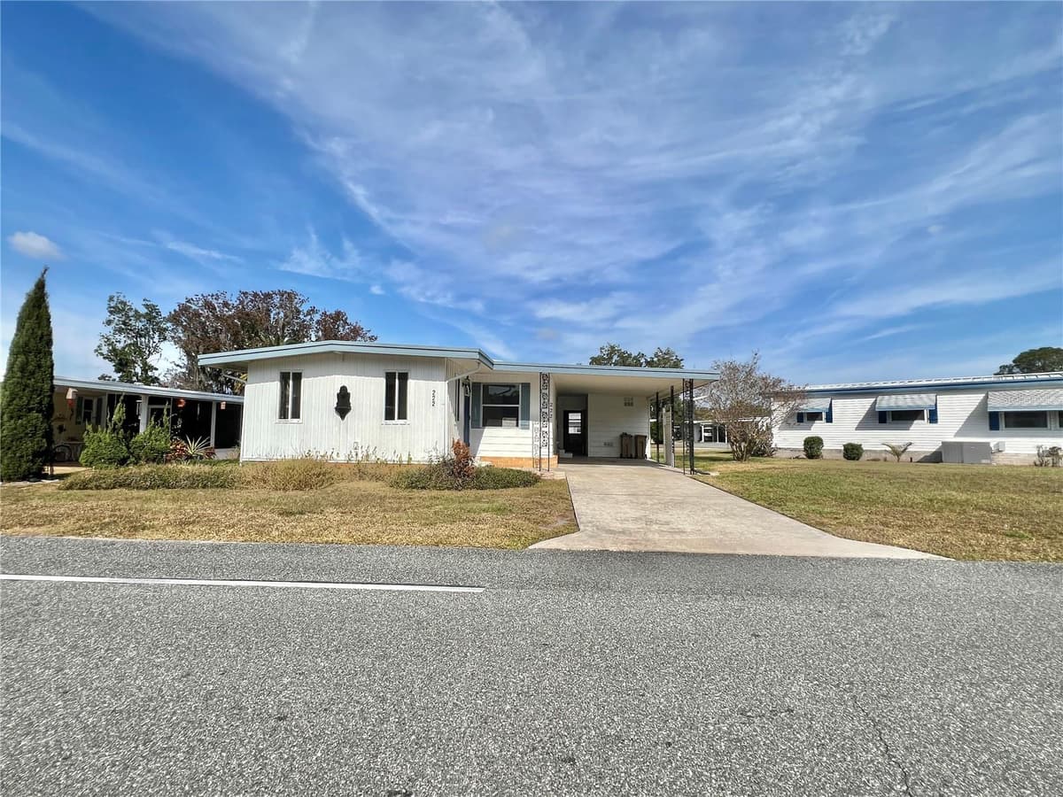 222 HAWTHORNE BOULEVARD — photo 1 of 58
