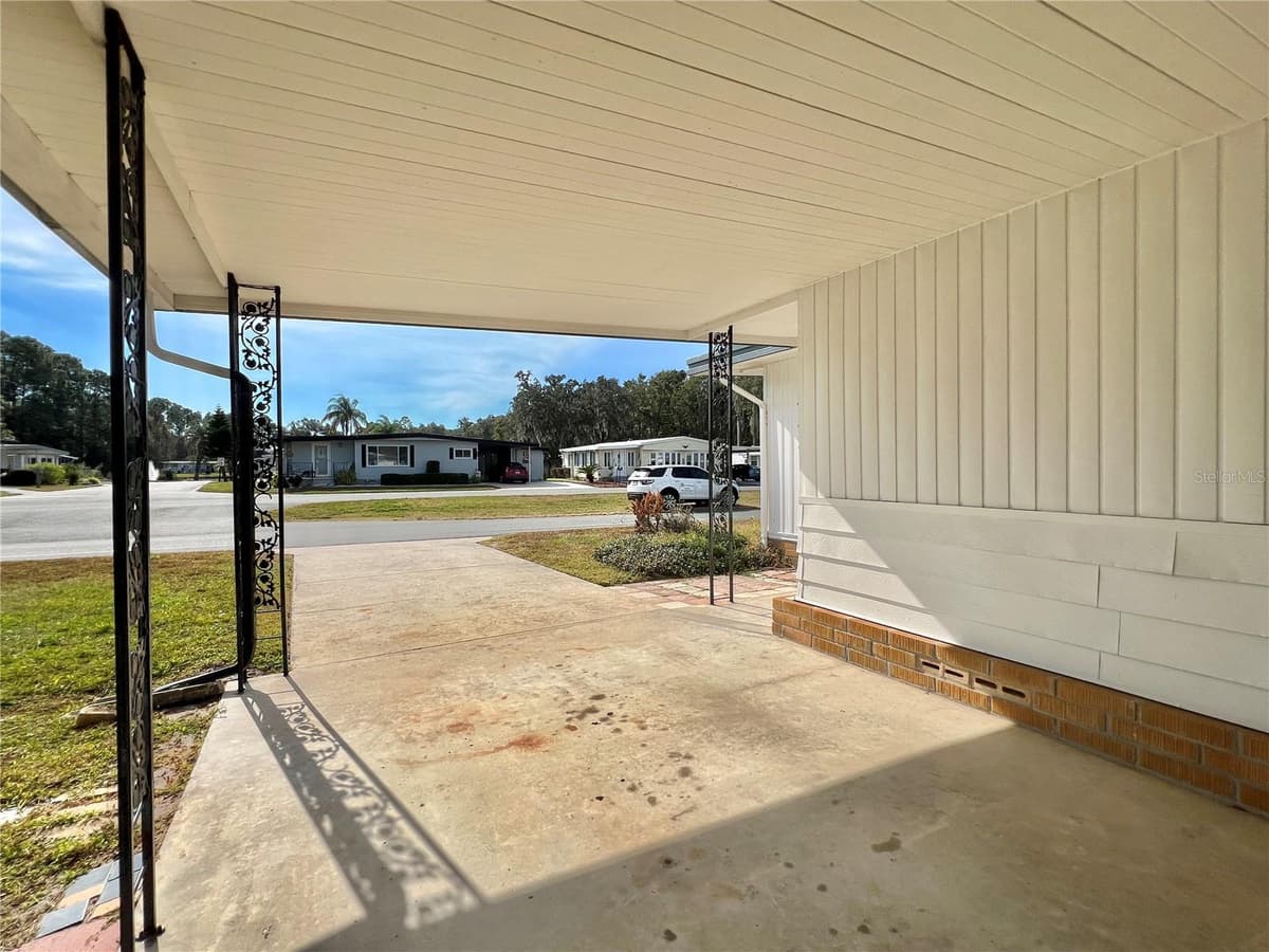 222 HAWTHORNE BOULEVARD — photo 54 of 58
