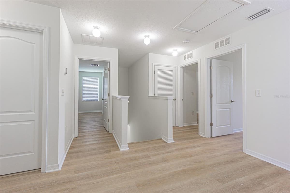 10536 WHISPERING HAMMOCK DRIVE — photo 16 of 29