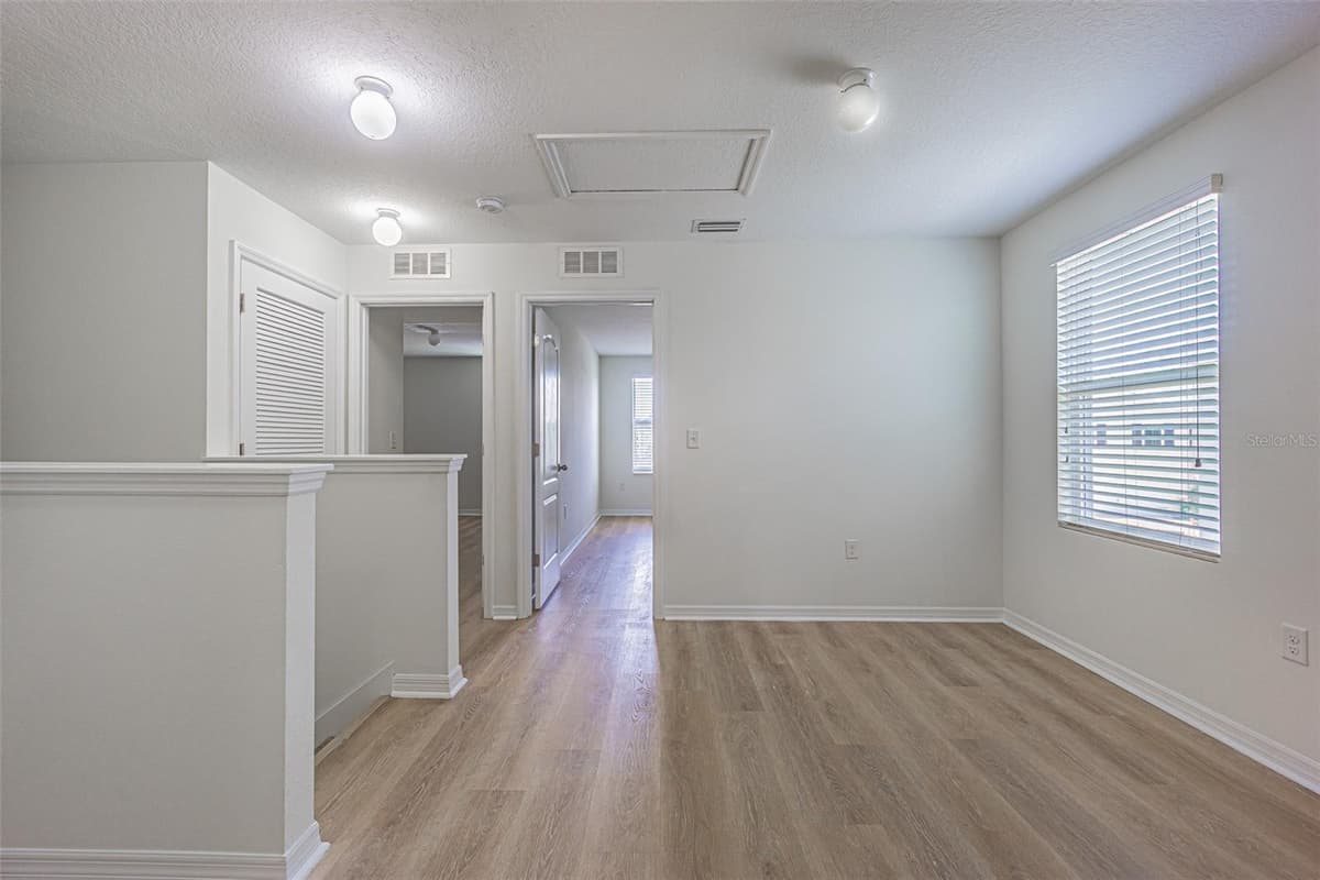 10536 WHISPERING HAMMOCK DRIVE — photo 15 of 29