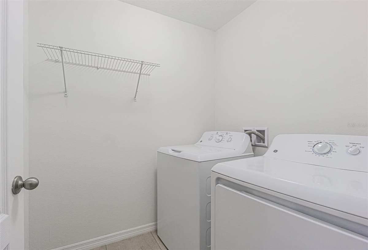 10536 WHISPERING HAMMOCK DRIVE — photo 12 of 29