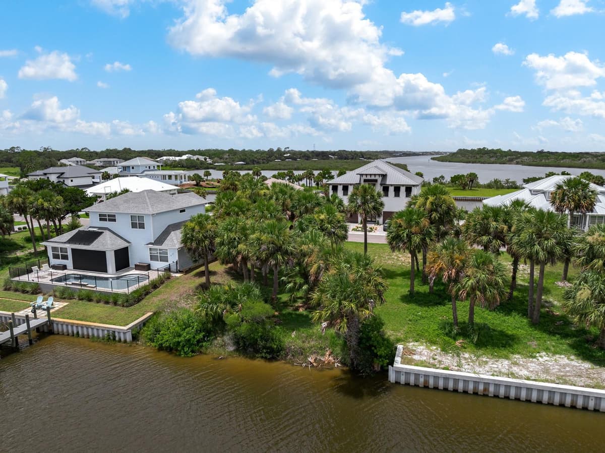142 SEASIDE POINT — photo 35 of 42