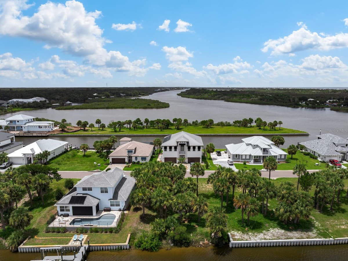 142 SEASIDE POINT — photo 32 of 42