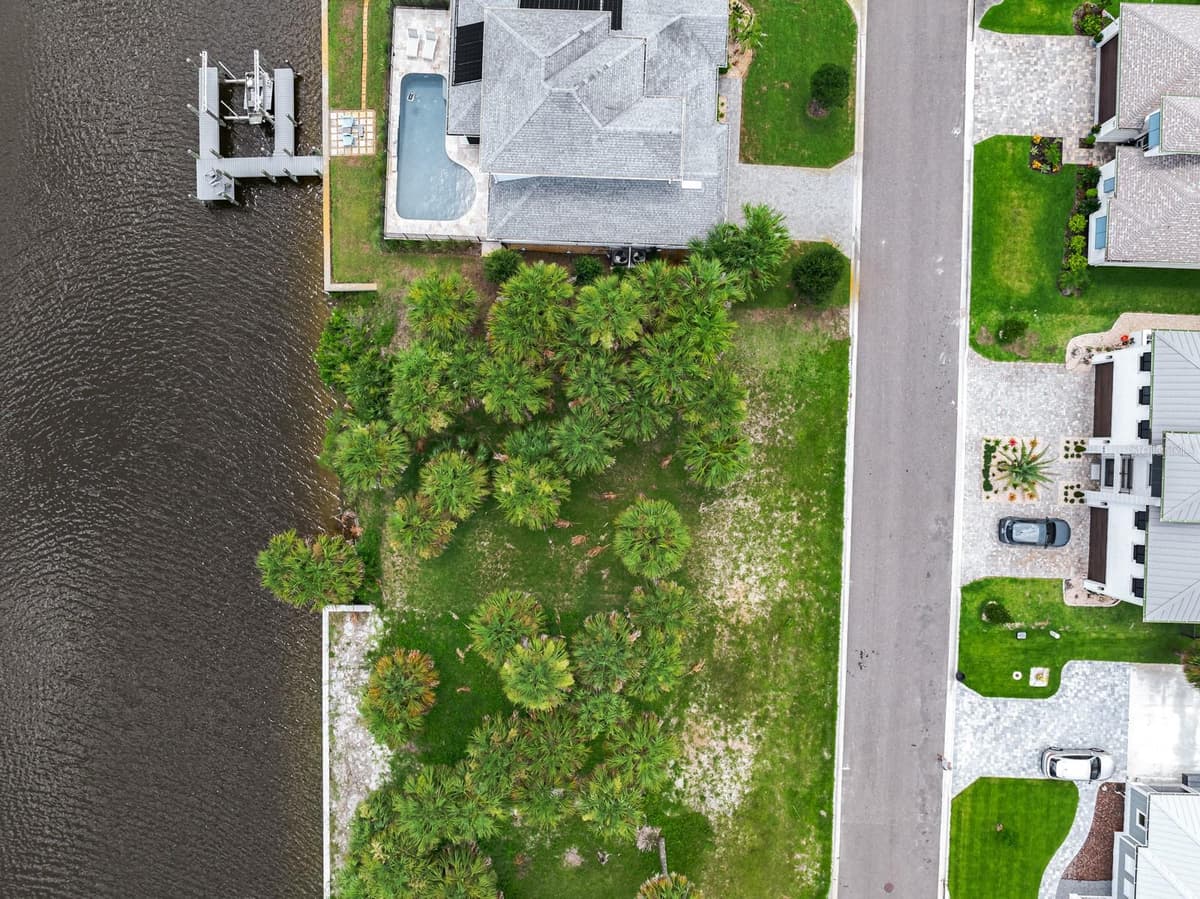 142 SEASIDE POINT — photo 30 of 42