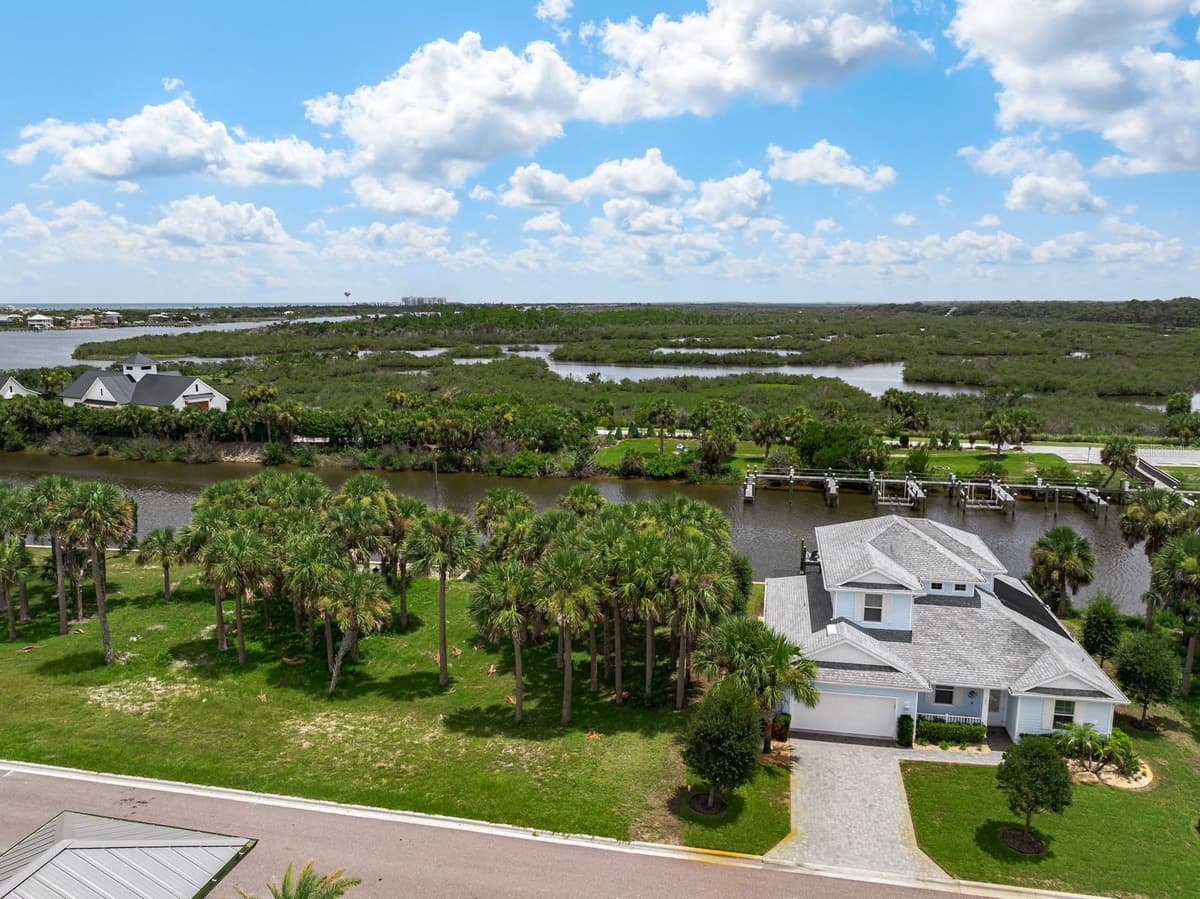 142 SEASIDE POINT — photo 33 of 42